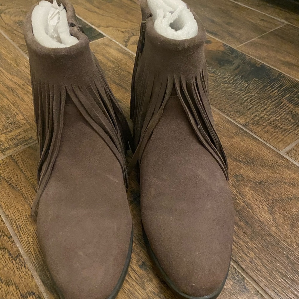 Like new Steve Madden booties